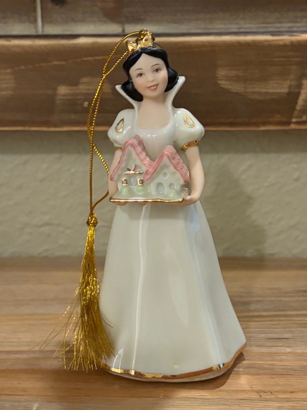 Lenox Disney Snow White Porcelain Ornament Trimmed in 24k Gold
